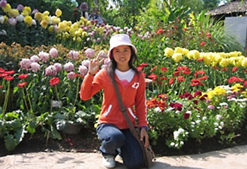 タイの人のお花畑における正しい写真の構図